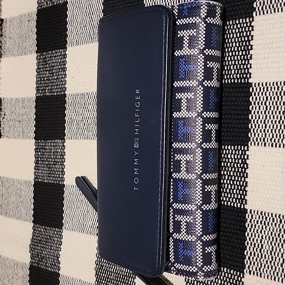 Tommy Hilfiger Wallet